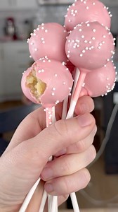 345K views · 10K reactions | You won’t believe how EASY it is to make these at home Full recipe, FAQs and baking tips linked in the comments! Cooking with Karli #starbies #starbucks #foodie #foodblogfeed #cakepops #cakeballs #cookiesandcream #baking #baker #bakingtutorial | Cooking with Karli | Facebook