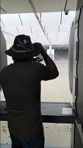 Sheikh tries out my Arizona Regulator FRT