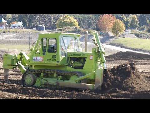 Vintage Detroit Powered Terex 82-40 Bulldozer Working at Wheels at Wanaka 2023
