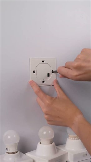 MOES EU Smart Control Panel with 3 Buttons | Touch Screen Lighting Control