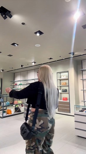 Bottega outlet in Orlando. Got these boots for 60% off retail😏• #salesalesale #bottega #bargainshopper #explore | Sacha.Fierce