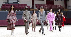 Défilés Automne-hiver 2021-2022 : la vraie Parisienne selon Longchamp