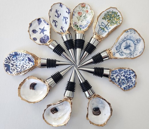 Oyster Shell Wine Bottle Stopper, Unique Hostess Gifts, Beach Themed Wedding Gift, Bridesmaid Gifts, Housewarming Gift, Beach Decor, Favors - Etsy