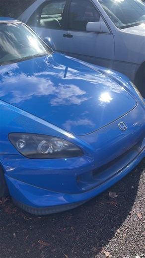 The Honda S2000 CR is the most hardcore, track-focused version of the iconic Honda S2000. Produced only for 2008–2009 in the U.S., the “CR” stands for Club Racer, and it was designed to maximize performance by stripping out comfort features and sharpening the car’s handling. Powered by a 2.2-liter VTEC inline-four making 237 horsepower, the S2000 CR keeps the legendary high-revving engine and 6-speed manual but adds stiffer suspension, quicker steering, wider rear tires, and aerodynamic upgrades