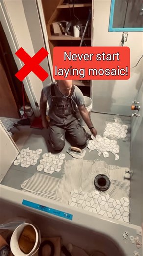 ✅ Follow Built To Code for more tips. ❌ Never start laying mosaic on an uneven floor. Mosaic is installed on a very thin layer of thinset, so even small bumps are immediately visible — unlike regular tiles with a thick layer that hides unevenness. This feature makes surface preparation especially important. If the floor isn’t perfectly flat, the result will look messy, and even the most beautiful mosaic pattern won’t hide the bumps. ✅ The right way — prepare the surface first and use a self-leve