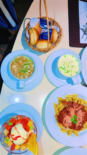 Honeymoon first days food experience | Eshani Nawodya