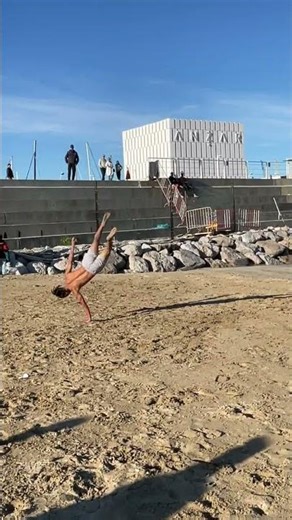 #acrobalance #parkour #lifeisbutadream #musicgenre #sports #musicsong