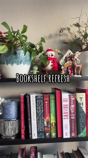 Bookshelf Refresh: Transitioning from Christmas Decor