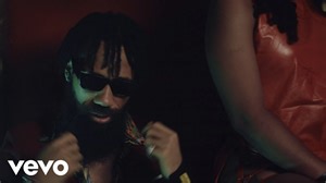New Video: Phyno – Stacks
