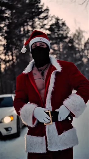 My men's fashion | style on Instagram: "MERRY CHRISTMAS..🎅🏻🎄🥶 🔹️ DONT FORGET⤵️ LIKE ❤ COMMENT 📩 SHARE IT WITH YOUR FRIENDS & SAVE IT✔ ---------------------------------------------------------------------------------- Follow us ↪ @mens__fashion44 ❤️‍🔥 By @svyatoslav.manasypov #mens #fyp #mensfashion #santaclaus #merrychristmas"