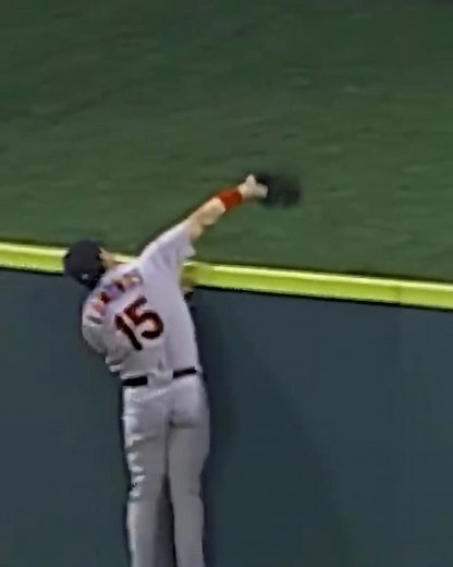 MLB Top Plays (pt 51): Jim Edmonds Robs HR vs Reds #cardinals #mlb #baseball #topplays