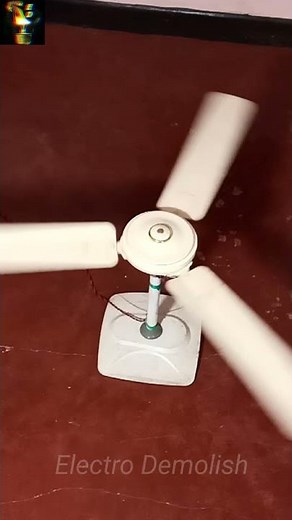 Ceiling Fan Falling on another #ceilingfanfallingdown CeilingFanFallingDown