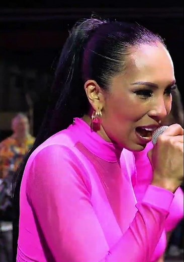 VUELVE MOOR live!! #conlasmujeresdecali #salsa