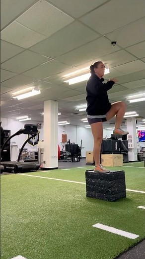 Crossover Step Up to Lateral Lunge