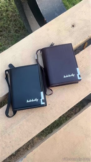 Men's Wallet - Rs. 1350 with Free Delivery