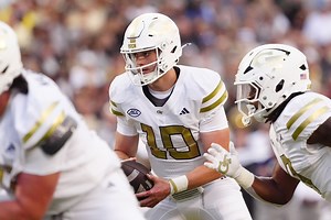 What Happened to Haynes King? The Latest Behind Georgia Tech QB’s Injury and His Replacement