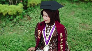 Video wisudanya Kak Delia gimana guys? baguss kann🤩👌🏻 yukk yang mau biat video wisuda jugaa bisa booking jasa VSL Creative yaa guys😊 #wisudauniparjember #unipar #videowisuda #videowisudajember