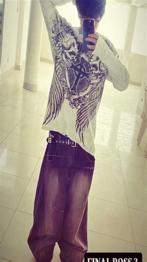 Exploring Y2K Style: Outfit Ideas and Aesthetic Trends