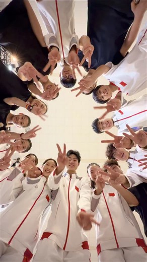 Team China 🇨🇳 wins the medal table at the Inline Freestyle World Championships 2025 🏆 with 25 medals and 12 world titles 🥇🥇🥇🥇🥇🥇🥇🥇🥇🥇🥇🥇 7 Silver 🥈🥈🥈🥈🥈🥈🥈 6 Bronze 🥉🥉🥉🥉🥉🥉 Thank you to these wonderful athletes for enchanting audiences in Singapore and around the world! 🌎 And thanks to all the teams that made it to Singapore! You made these days truly special ✨ #inlinefreestyle #china #team #sport #medals #goldmedals #winnes #golden | World Skate