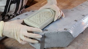 Many of you were curious about sealing foam with epoxy resin. I used Epsilon Pro from @smoothon and it turned out SO good. It’s perfect if you want to get durable but still flexible costume parts or props. 👌 I applied 3 thin layers, sanded the surface, primed everything with spraypaint and next it is time for painting 😁 #monsterhuntercosplay #monsterhunterworld #mhw #foamwork #foamprop #foam #smoothon #epoxyresin #capcom #greatsword | Lightning Cosplay