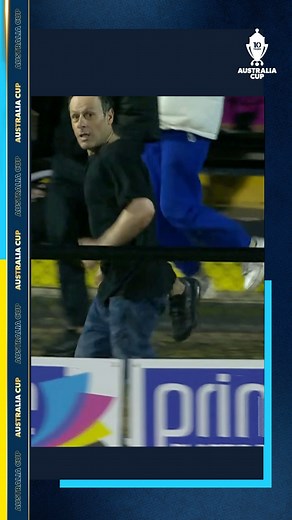 Who remembers the Heidelberg United FC Running Man? 🏃‍♂️💨😂 𝗖𝗲𝗹𝗲𝗯𝗿𝗮𝘁𝗶𝗻𝗴 𝟭𝟬 𝗬𝗲𝗮𝗿𝘀 𝗼𝗳 𝘁𝗵𝗲 𝗔𝘂𝘀𝘁𝗿𝗮𝗹𝗶𝗮 𝗖𝘂𝗽 🏆 #MagicOfTheCup | Hahn Australia Cup