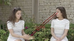 "الدق على الخشب" يبعد العين والحسد... فما هو أصل هذه الخرافة