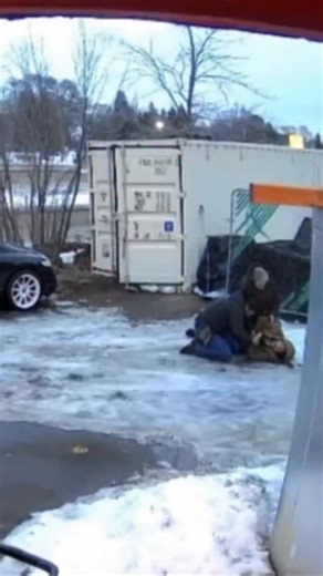 Disturbing security footage from Pancho’s Taqueria in Minnesota shows plain-clothes ICE officers waiting in a parking lot before detaining an employee as he stepped outside for work duties. The man, identified as Kevin, has a valid work visa according to his employer Frank Chase. Kevin can be heard screaming for help in Spanish as agents force him to the ground, handcuff him, and take him away. Less than 12 hours later, he was transferred from Minneapolis to El Paso for processing. His attorney 
