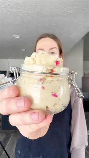 This edible sugar cookie dough is here to be your date. No raw egg, no raw flour, and 100% safe to eat straight from the bowl. 💕 Sweet, simple, and the perfect way to treat yourself this Valentine’s season. Search ‘edible sugar cookie dough’ using the link in my bio @cookingwithkarli for the full recipe! cookies | edible cookie dough | sugar cookie dough | valentines desserts | valentines day treats | single serve dessert | dessert for one | sweet tooth fix | no bake dessert | food blogger | ba