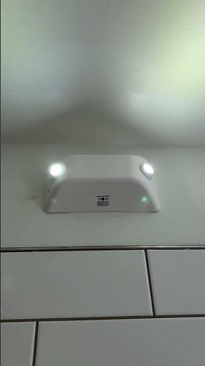 Testing a Dual-Lite EV LED emergency light with Spectron #shorts
