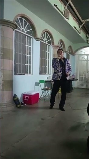 mentira pequeños musical cover David Cortez el show man sin derechos del autor.