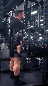 leg day w/Mr Olympia💪🏻
