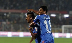 ISL 2015: Impressive first half helps FC Goa seal comfortable 2-0 victory against Delhi Dynamos