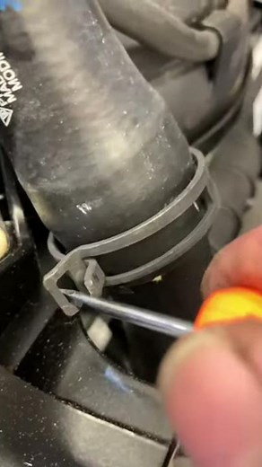 The simple way to release self locking spring clips