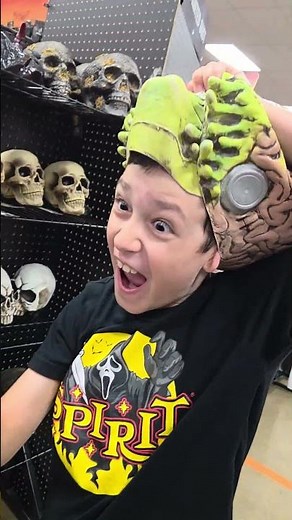 Awesome alien mask Spirit Halloween 2025