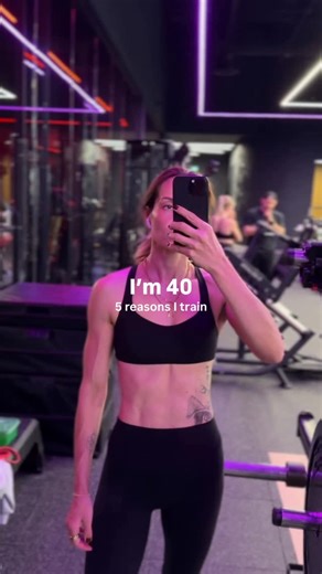 elena | This isn’t about abs. It’s about preparation. 1️⃣ Biology is non-negotiable 🧬 Aging is real. Muscle mass naturally declines after 30 if... | Instagram