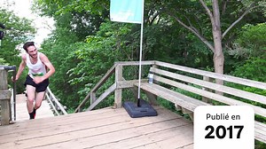 Défi des escaliers : les coureurs en action sous une chaleur écrasante