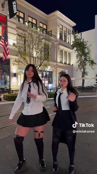 Bailando con la Primita: Tendencias de Mini Faldas