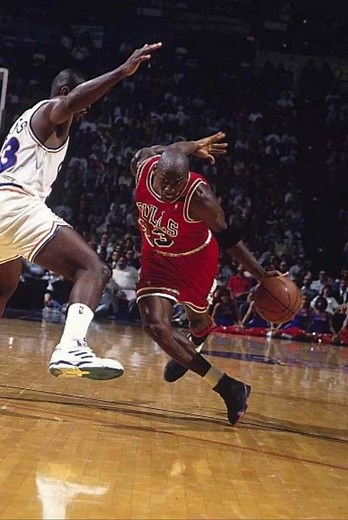 When Michael Jordan welcomed Chris McNealy To flight 23! #michaeljordan #dunk #GOAT | Two Three Gaming