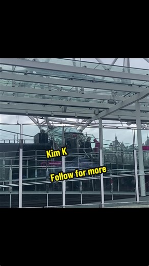 Kim Kardashian seen coming off the London Eye! #kimkardashian #spotted #fyp #London #