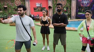 A small lunch issue has sparked a big fight in the house 😬🍽️ Will this turn into the next big conflict in Bigg Boss? 👀🔥 Bigg Boss | Mon - Sun |9 PM SIN #BiggBoss #BB19 #BiggBoss19 #ColorsTV | COLORS TV