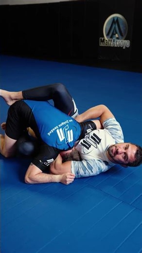 Stop arching your back on the Guillotine. Do This Crunch Instead! 🔥