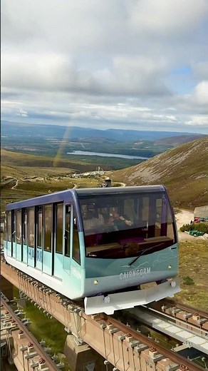 Panoramic Views of the Cairngorms: My Trip on the Mountain Railway 🚋 | Scotland’s Scenic Heights ⛰️