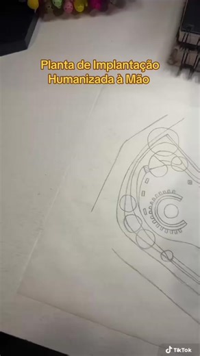 Sobre plantas humanizadas à mão 🥰💖 #estudantedearquitetura #studygram #studytok #studywithme #arquitectura #arqeurb #arttok #arttoker #estudante #faculdade #desenho #desenhoamao #archisketch #sketching #textura #studyara #studyart #studywithme #dibujoarquitectónico #tutorial #markers #texture #texturepainting #texturetutorial #fyp #foryou #art #architecture