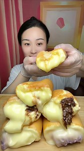 2.4M views · 10K reactions | Yummy Creamy Cheese 燎 Cake Eating  #reels #eating #reel #foodvlogs #asmr #reelsfypシ #reelsviralシ #reelstrending #reelsfbシ #dessert #chocolate #chocolatedessert #mukbang | It's Unique Food ASMR | Facebook