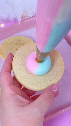 Santa called , he wants SweetStamp on his cookies this year! 😉🎅 Create Christmas magic one stamp at a time. #cakedecoratingtips #cakedesign | Sweet Stamp - Amy Cakes