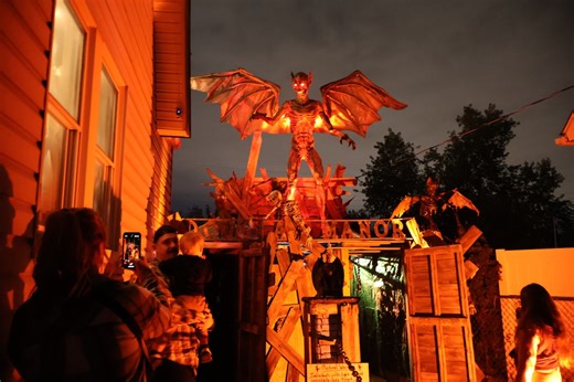 Northeast Ohio Halloween lovers transform yards into spooky, family-friendly haunted experiences (videos, photos)