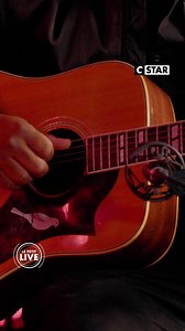 Laissez-vous emporter par la douce mélodie du violon et de la guitare sur « Je te promets » de Zaho, interprété par Imen Es. Et on vous fait la promesse qu’après ça, tout ira mieux 😍 | CSTAR