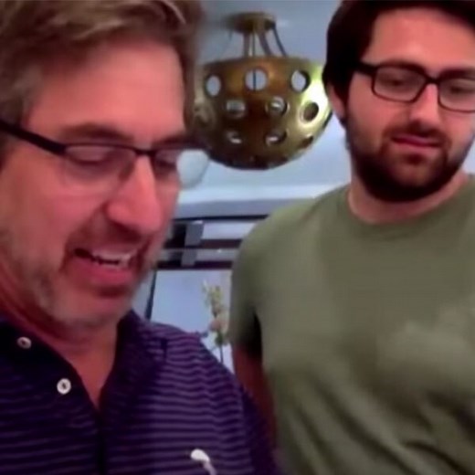 Watch Ray Romano's Sons Compete in Hilarious Family Scavenger Hunt