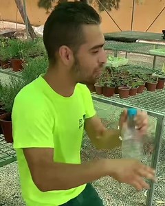 486K views · 18K reactions | Jardinero con su botella de agua | Flamenco flm | Facebook