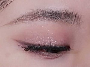 Natural Eye Makeup Tutorial | Soft Glam Eyes That Make Your Eyes Look Bigger